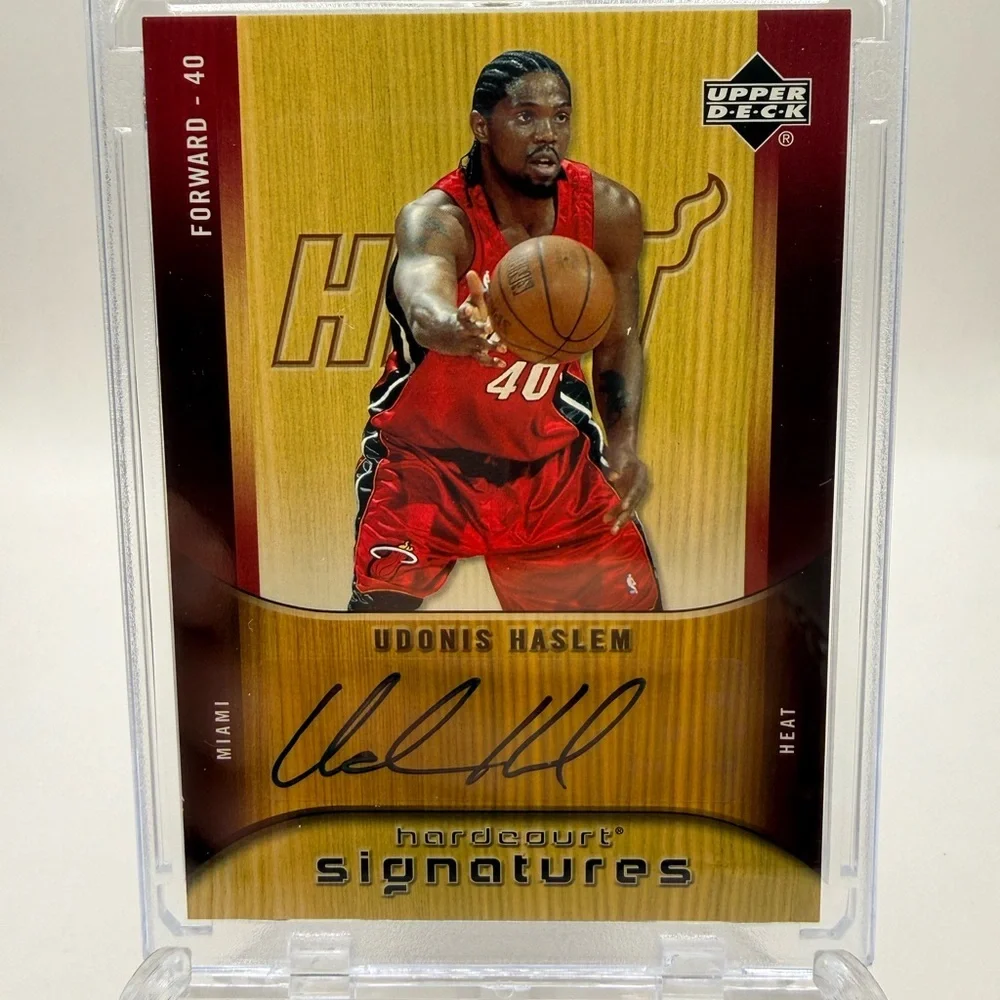 2005-06 Upper Deck Hardcourt Signatures Udonis Haslem Auto with Magnetic Case